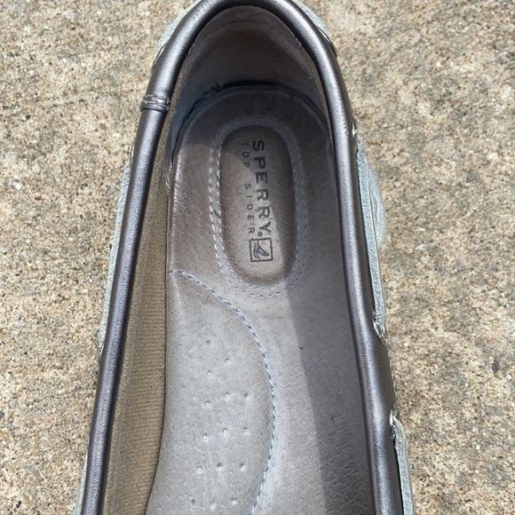 Gray, leopard print, size 8 Sperry’s - Picture 4 of 7